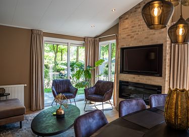 Cozy home in a wooded area - 3
