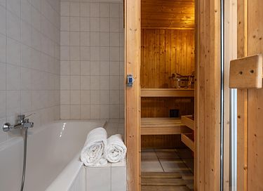 Bungalow with sauna in a nice vacation park - 12