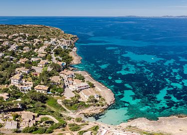 Holiday home with pool and beautiful views - 32