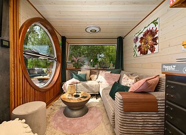 Tiny House with Private Jacuzzi  - 2