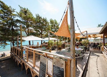Luxe kamperen aan meer in Frankrijk - 32