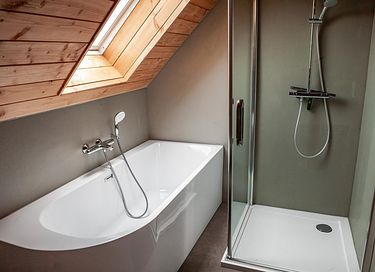 Einzigartiges Holzferienhaus mit Whirlpool (6p). - 14