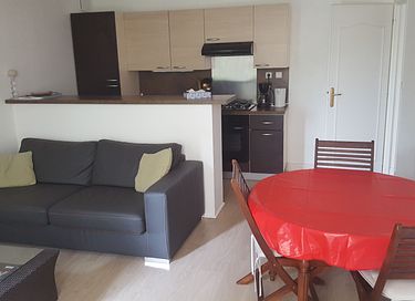 Vakantie met eigen jacuzzi omringd door bos - 9