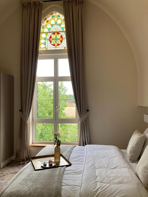 Unique hotel in a beautiful neo-Gothic church - 5