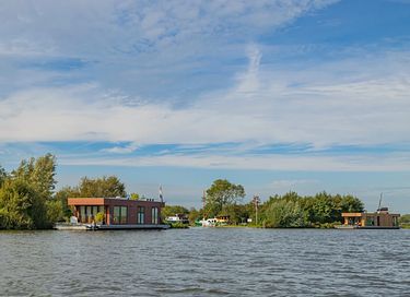 Unieke waterbeleving op luxe woonboot - 19