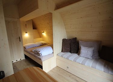 Spacious cabin at a pleasant campsite - 3