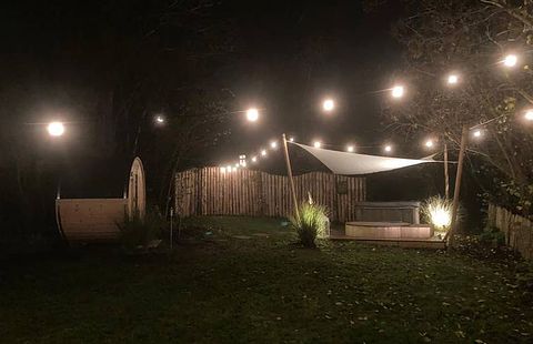 Natuurhuis met sauna en jacuzzi aan het water - 5