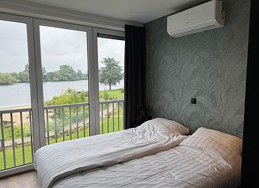 Wellness-Villa am Wasser für 10 Personen - 13