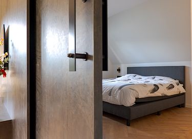 Spend the night overlooking the woods - 16