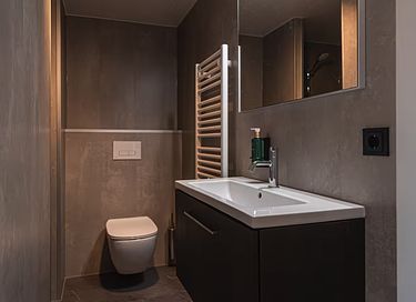 Romantic tiny house with hot tub in Limburg - 10
