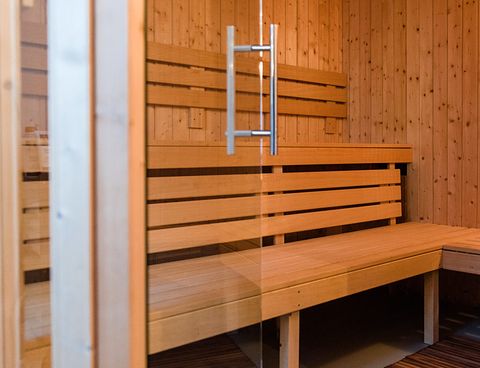 Genieten van privé sauna en jacuzzi - 4