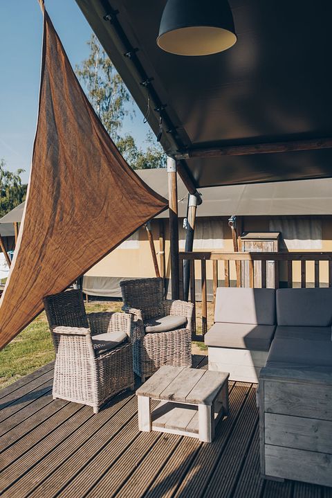 Ruime glamping lodge met eigen sanitair - 3