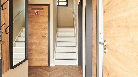 Luxe vakantiehuis met sauna en balkon - 5