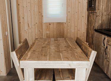 Stilvolle Lodge aus Holz für 4 Personen - 7