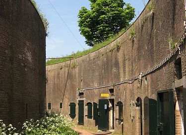 Sleep in a real Bunker - 14