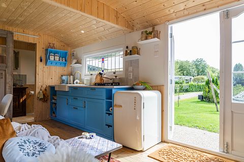 tiny house dans le style d'une roulotte - 5