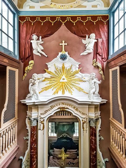 A hidden chapel in the heart of Amsterdam - 3