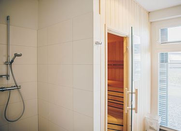 Exclusief genieten in Friesland met uitzicht - 26