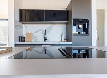 Stay (8p) at luxury waterfront resort - 10