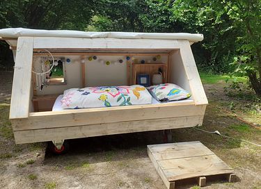 Unieke slaapunit op gezellige mini-camping - 13
