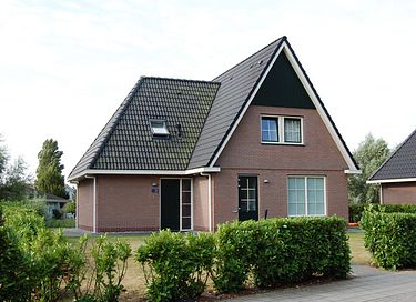 Luxury villa with whirlpool near the IJsselmeer - 2