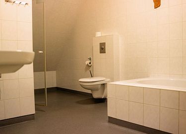 Familiehuis met whirlpool en speelvoorziening - 25