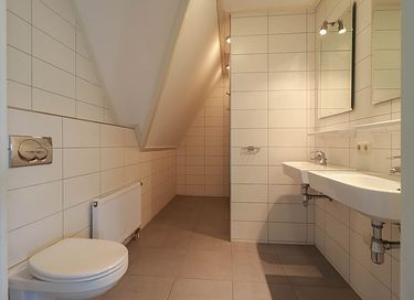 Spacious villa near the IJsselmeer - 9