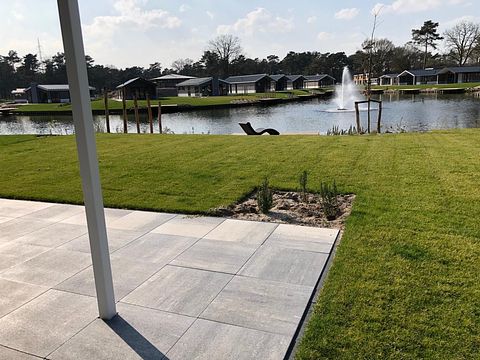 Ruim chalet aan het water op een leuk park - 3