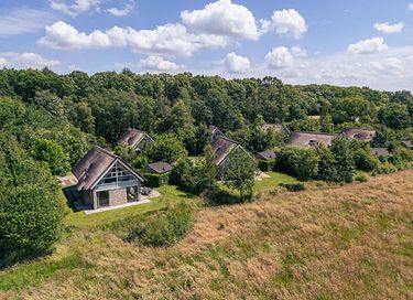 Detached holiday home with private wellness - 17