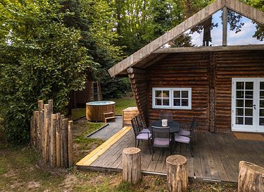 Blokhut met hottub (6p) in de natuur - 34
