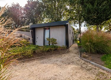 Modern holiday home near the water - 15