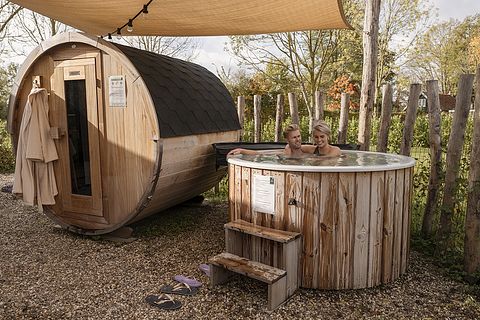 Wellness tiny house met sauna en hottub - 3