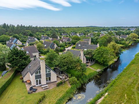 Luxury home with spacious garden on Texel - 3