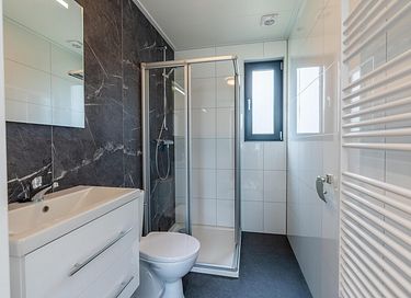 Kindvriendelijke chalet op leuk vakantiepark - 13