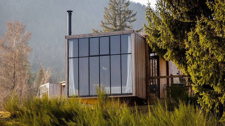 Family-friendly cabin surrounded by nature - 1