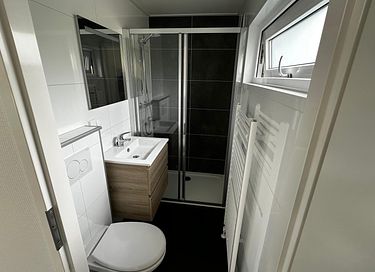 Leuke lodge met privé hottub in de natuur - 13