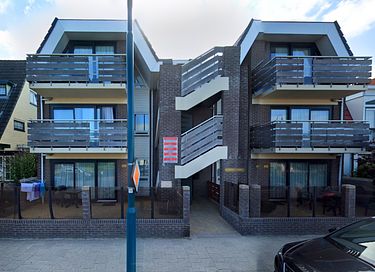 Apartment near beach and sea