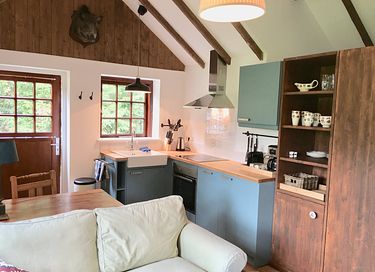 Beautiful cottage in nature  - 4