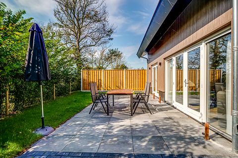 Modern house with bath close to the sea - 2