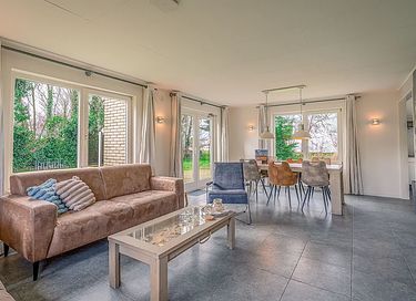 Luxury home with spacious garden on Texel - 4