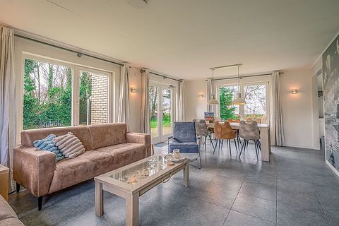 Luxury home with spacious garden on Texel - 4