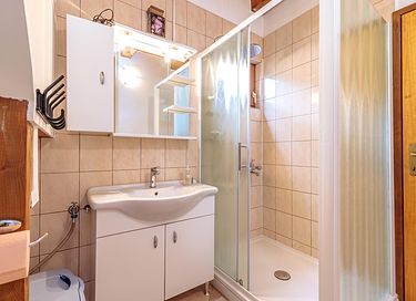 Spacious holiday home with (heated) pool - 29