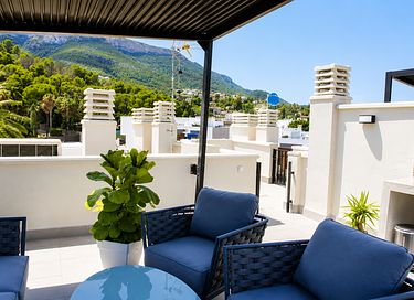Penthouse avec vue panoramique et piscine