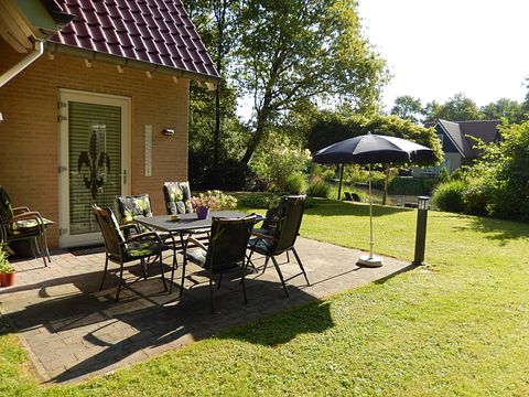 Stimmungsvolle Ferienwohnung direkt am Wasser - 4