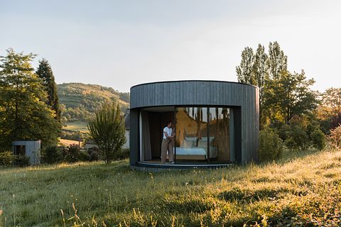 Panoramic suite in Burgundy - 2