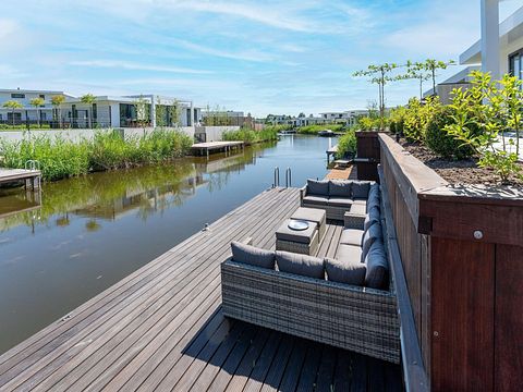 Sfeervolle villa met jacuzzi aan het water - 5