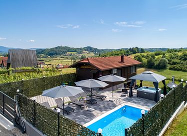 Rural wellness house with pool - 23