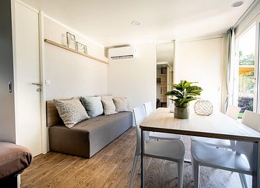 Knus Tiny House op een bosrijk vakantiepark - 2