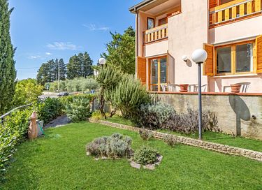 Green holiday home with terrace and views - 36