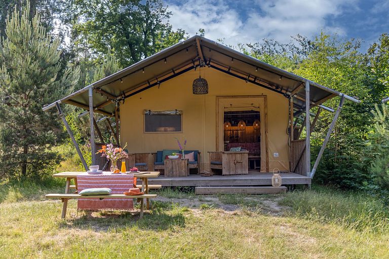 Geräumiges Glampingzelt (7p) im Wald - 1